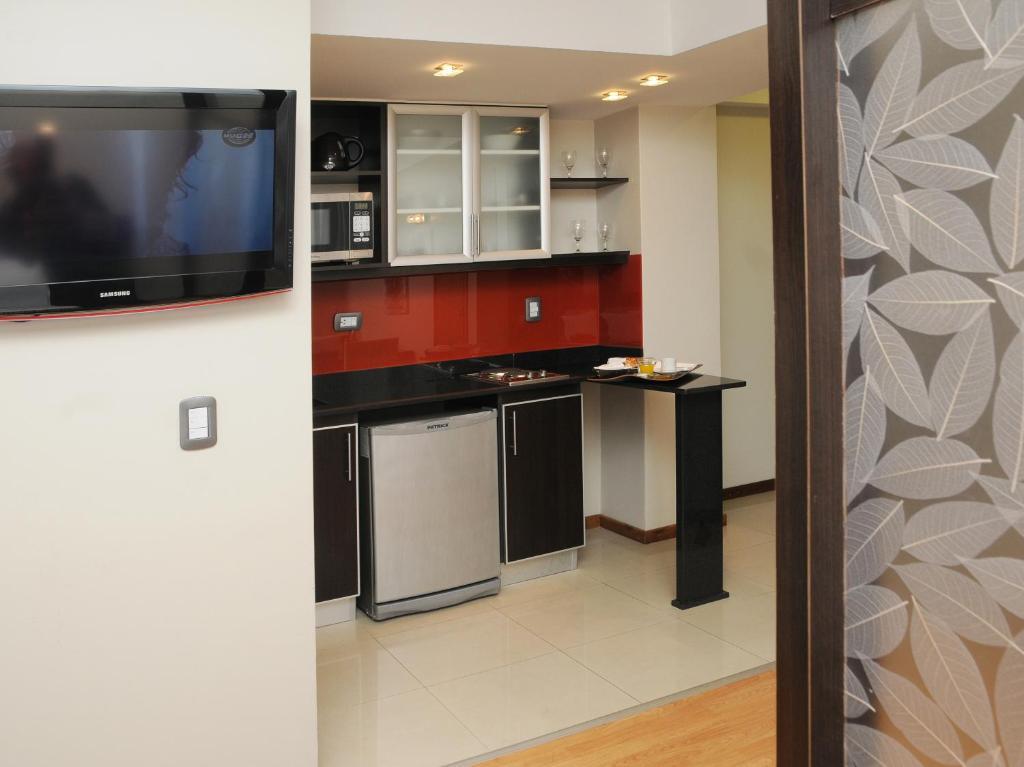Del Bono Suites Art Hotel San Juan Room photo