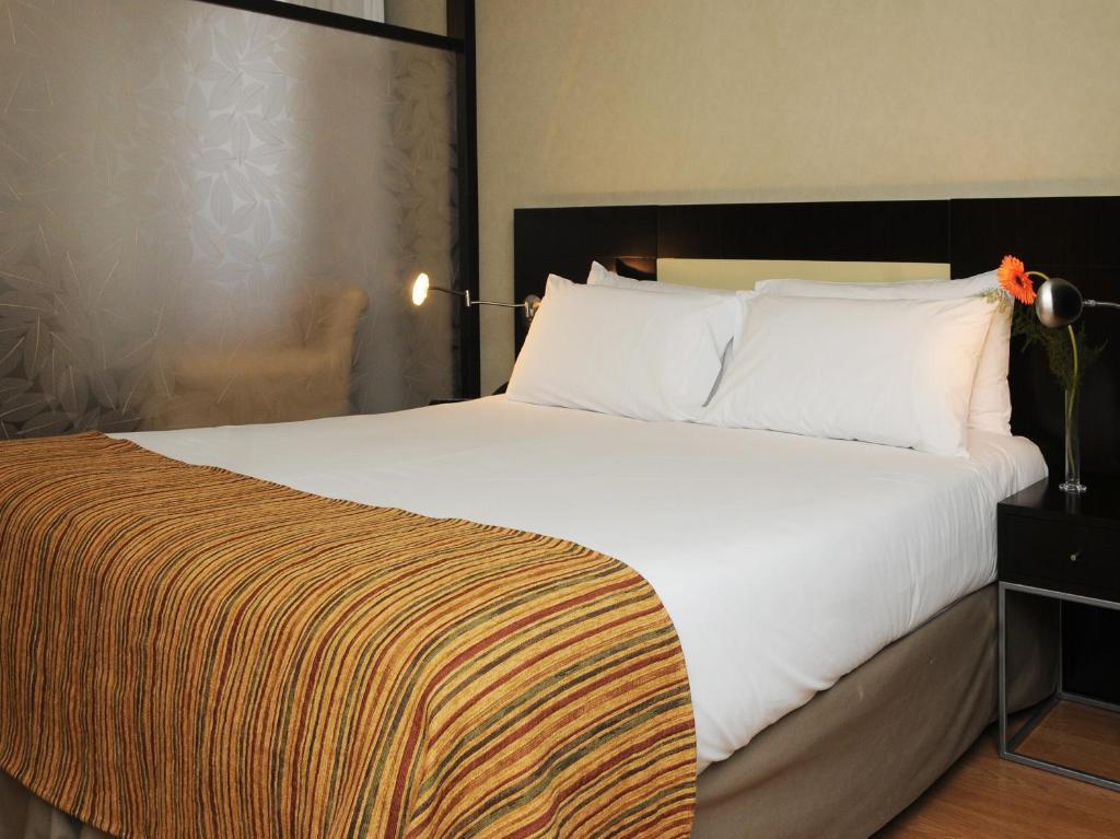 Del Bono Suites Art Hotel San Juan Room photo